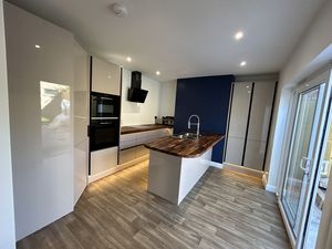 Photo 5- click for photo gallery